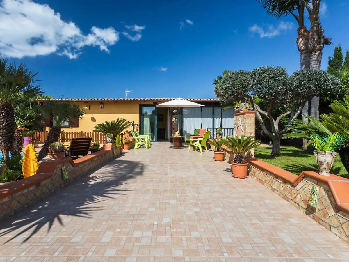 Villa Albert By Interhome San Leone Italië